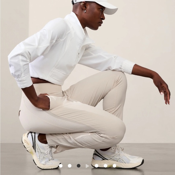 Athleta Brooklyn mid rise ankle pant - Picture 3 of 8